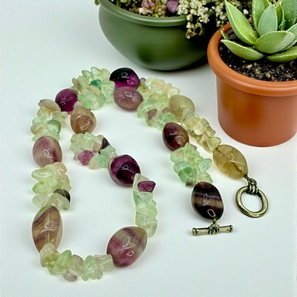 Vintage Rainbow Fluorite Crystal Beaded Necklace – Toggle Clasp – 20” – 106g - Picture 11 of 16